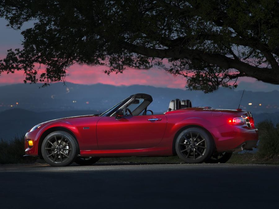  Mazda MX-5 Miata 25th Anniversary Edition 2014 года  (фото 19 из 35)